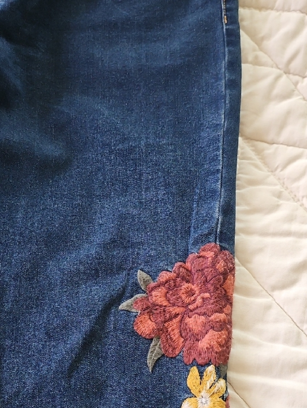Dittos- Floral Embroidered Jeans - Size 8 - Picture 8 of 10